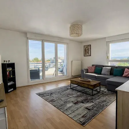 Bright With Terrace And Cathedral View Appartamento *